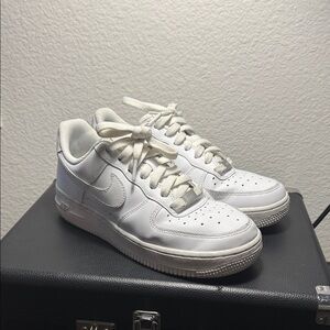 Nike Women's Air Force 1 '07 Shoes